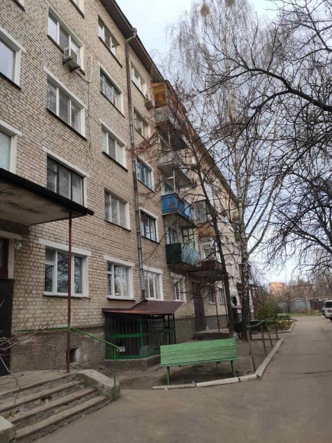 2-Х Комнатная Квартира Korosten Exteriör bild